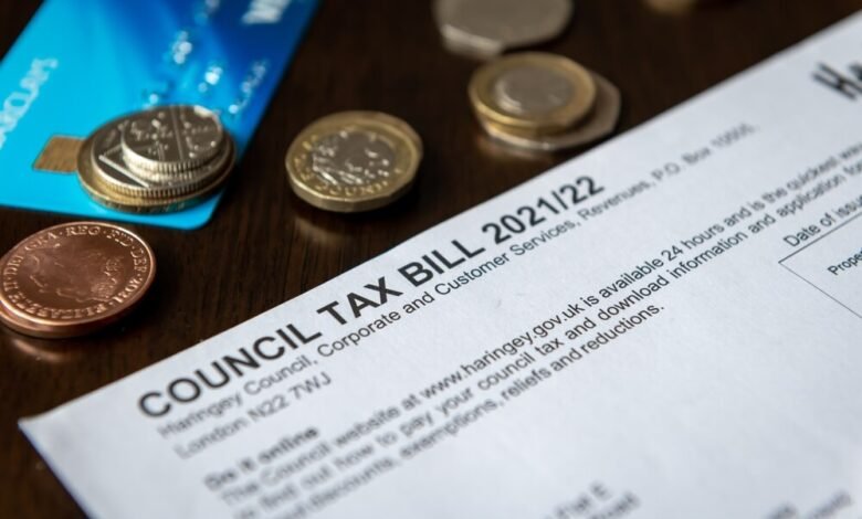 how long can someone stay without paying council tax